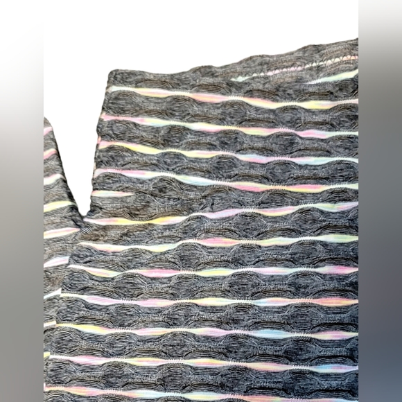 C-Mode | Textured Rainbow Leggings - Picture 2 of 3